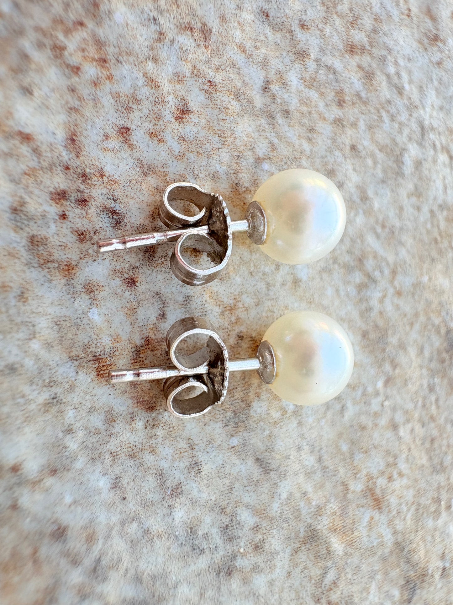14K White Gold Pearl Stud Earrings – Timeless Elegance